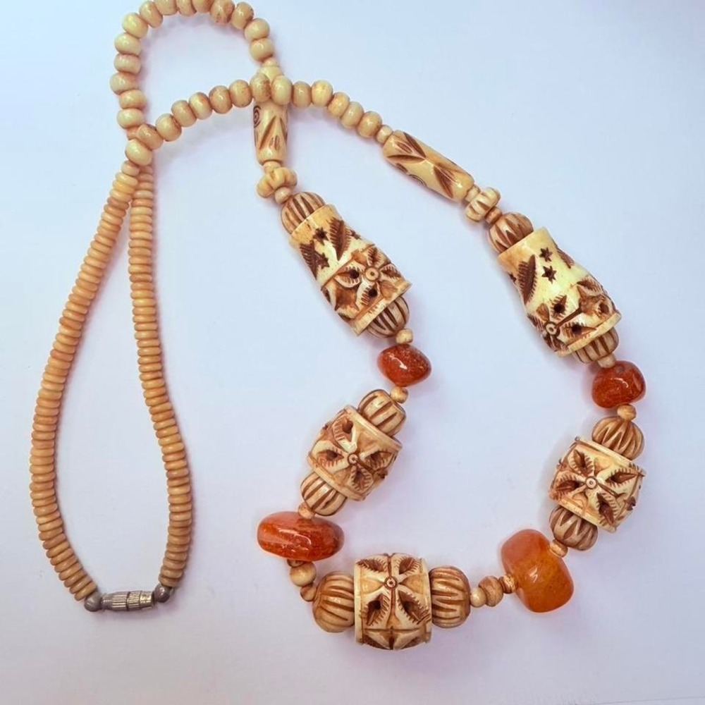 VINTAGE TRIBAL NECKLACE